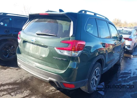 2024 Subaru Forester Premium из США, поврежденный, VIN JF2SKACC4RH408726